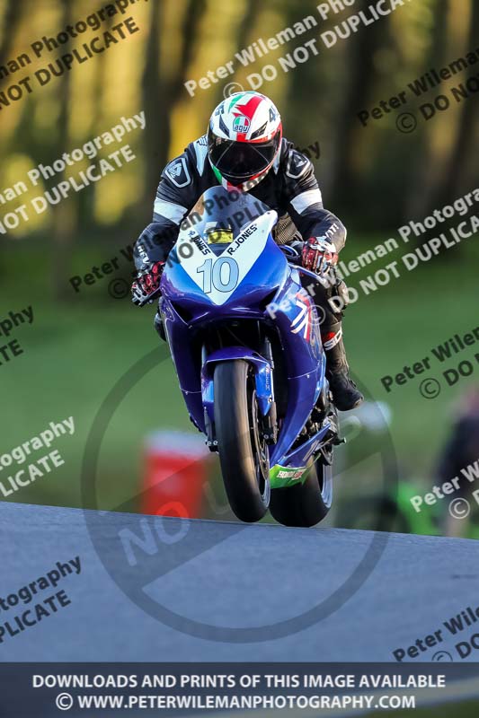 cadwell no limits trackday;cadwell park;cadwell park photographs;cadwell trackday photographs;enduro digital images;event digital images;eventdigitalimages;no limits trackdays;peter wileman photography;racing digital images;trackday digital images;trackday photos